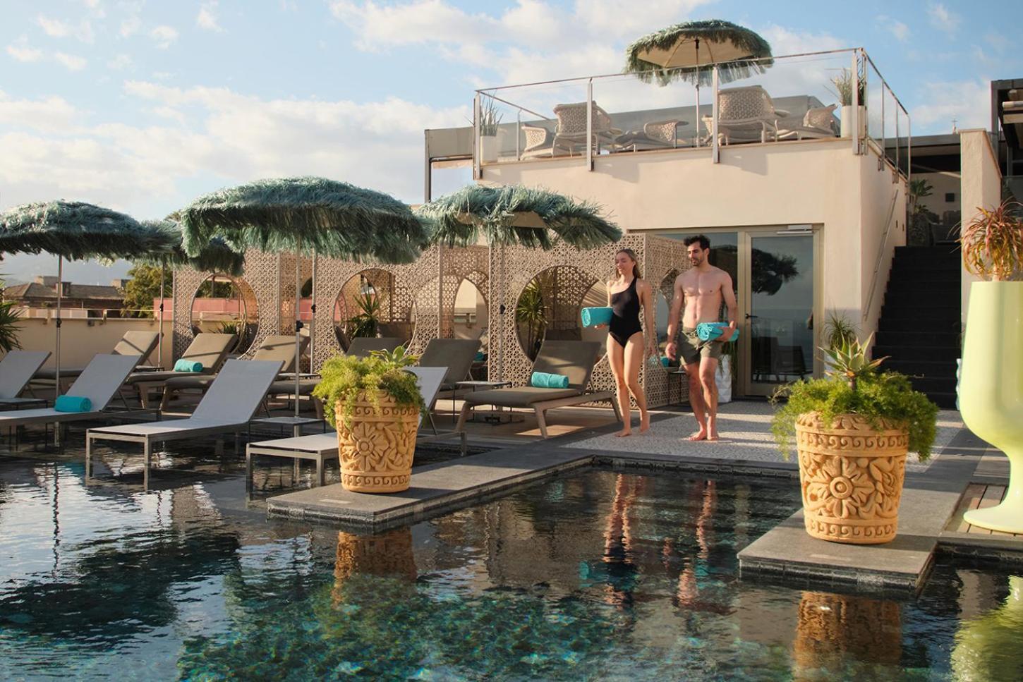 El Llorenc Parc De La Mar - Adults Only Πάλμα ντε Μαγιόρκα Εξωτερικό φωτογραφία The rooftop pool at the hotel