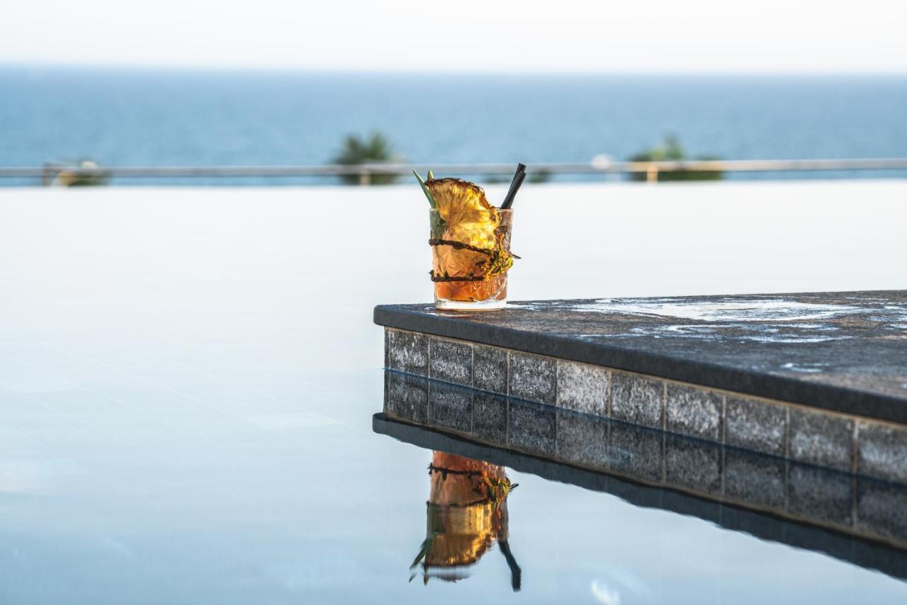 El Llorenc Parc De La Mar - Adults Only Πάλμα ντε Μαγιόρκα Εξωτερικό φωτογραφία A cocktail at the bar